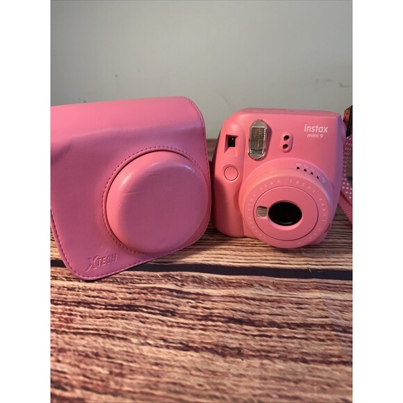 Fujifilm Instax Mini 9 Instant Camera Flamingo Pink w/ Strap & Case - TESTED
